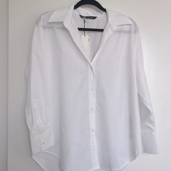 BNWT Oversized Button Up - Picture 2 of 4